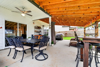 2422 Bucklin Dr