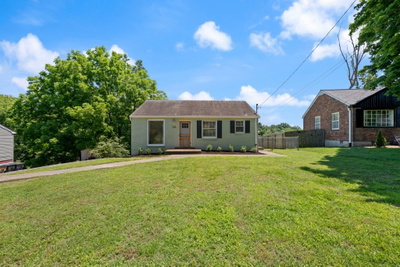 335 Tamworth Dr
