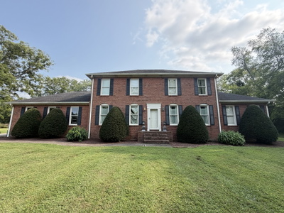 1307 Long Hollow Pike
