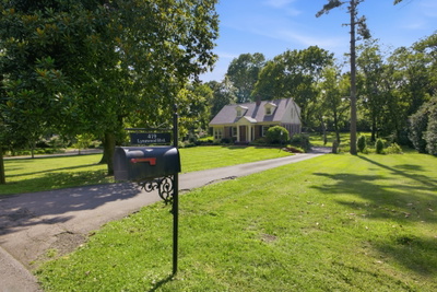 419 Lynnwood Blvd