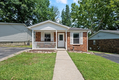 102 Five Oaks Dr