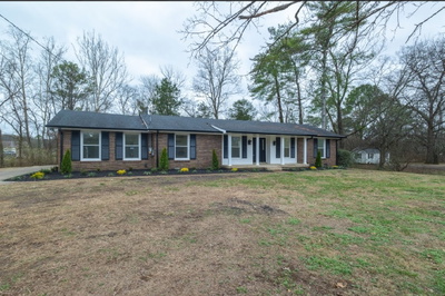 1109 Howell Dr