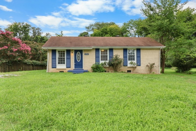 2724 Ann Dr