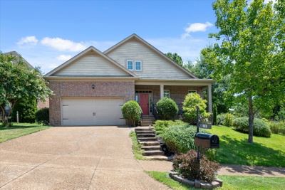 600 Collinscrest Ct