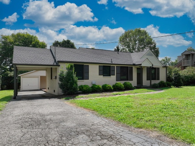 2213 Ridgecrest Dr