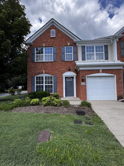 452 Old Towne Dr