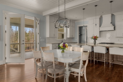 201 Gilchrist South Cir