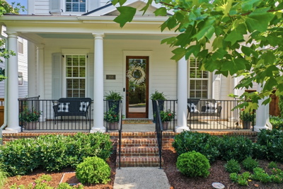 208 Moray Ct