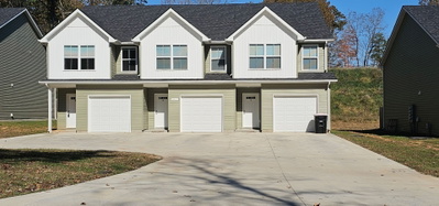 947 Center Rd