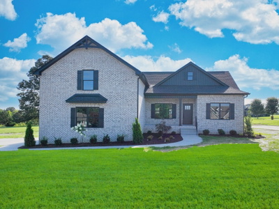 102 N Nikki Dr
