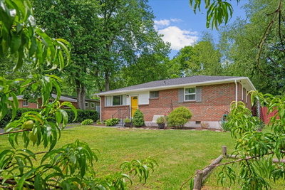 2920 Twin Lawn Dr