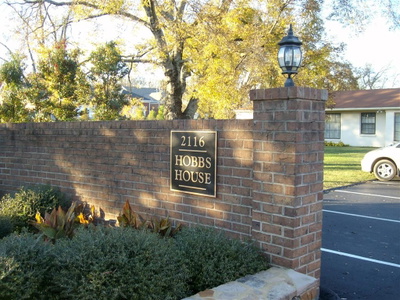 2116 Hobbs Rd
