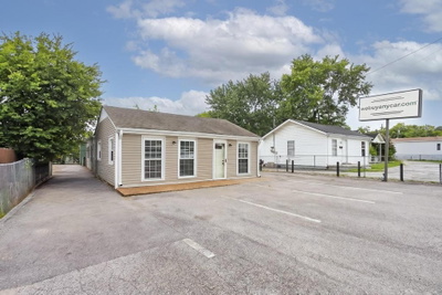 223 Connell St