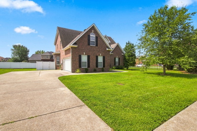 3433 Genoa Dr