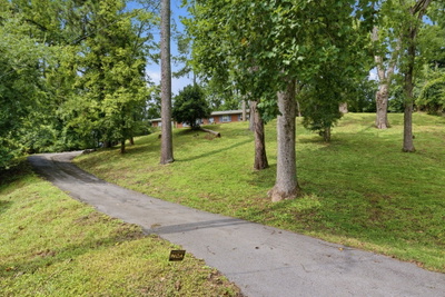 701 Eastland Ct