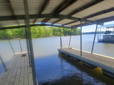 110 Meadowlake Ct