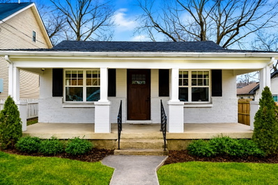 1105 Summit Ave