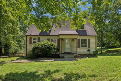 210 Cliffdale Rd