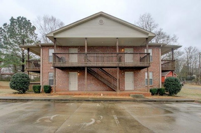 1640 Golf Club Lane