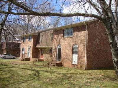 1623 Huntington Drive