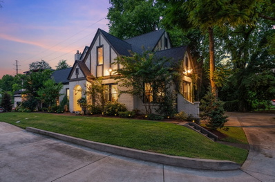 947 Gale Ln
