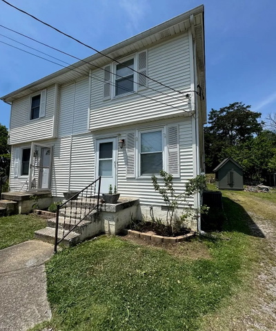 612 Ashmont Ct