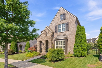 1652 Noah Ln