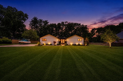 908 Lakeshore Dr