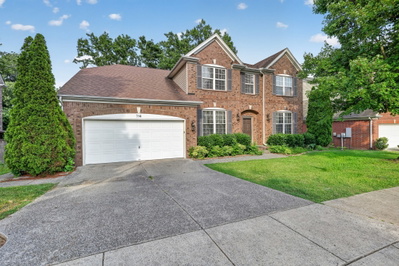 714 Crestmark Dr