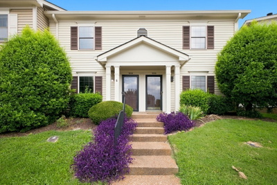 1035 Brentwood Pt