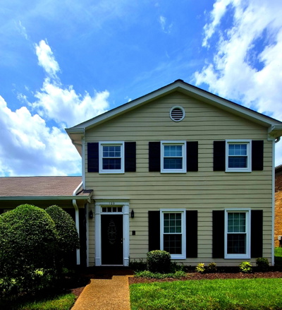 128 Boxwood Dr