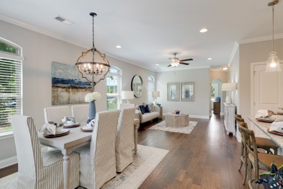 431 Carriage House Ln