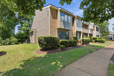 706 Barlin Ct