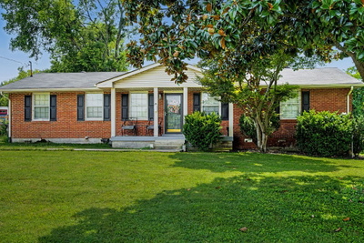 102 Shadydale Dr