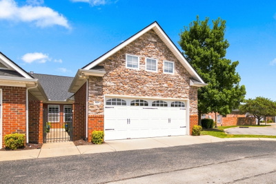 395 Devon Chase Hl