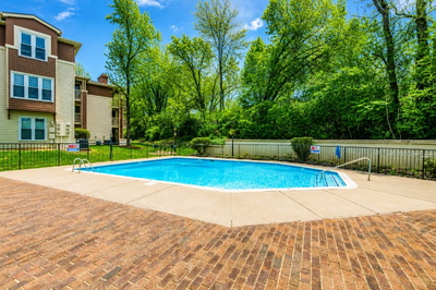 282 Hillsboro Pl