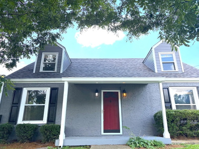 715 Park Cir