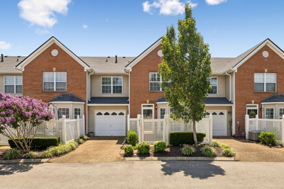 407 Compton Ln