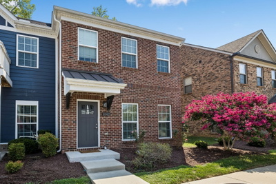 1042 Emery Bay Cir