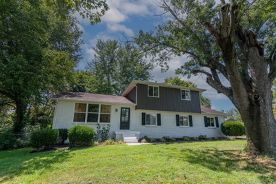 2711 E Copeland Ct