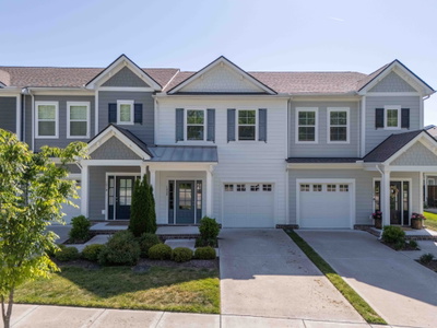 Exterior view of 1008 Sweetleaf Dr in Franklin, TN