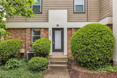 940 Gale Ln