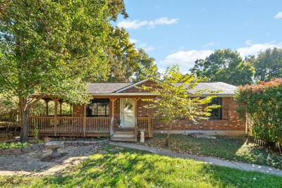 527 Ginkgo Dr