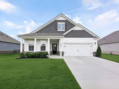 2042 Live Oak Dr
