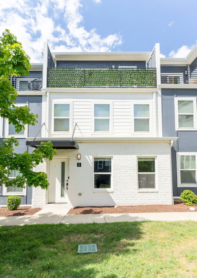 110 Duke St