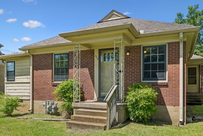 2110A W Linden Ave