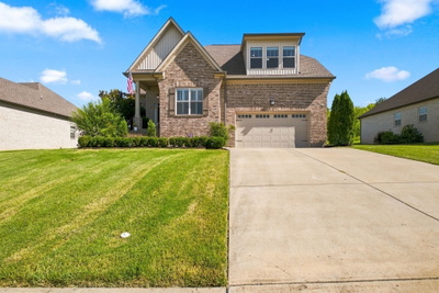 323 Hathaway Ln