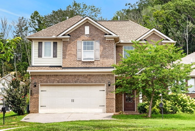 223 Hempstead Ct