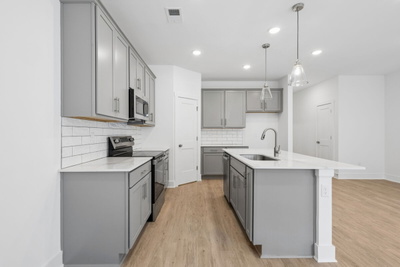 2900 Suzanne Landon Dr