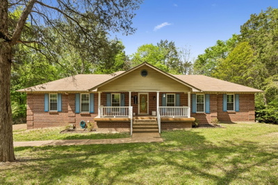 1912 Graceland Dr